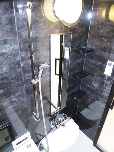 バロール代々木　シックで都会的なバスルーム