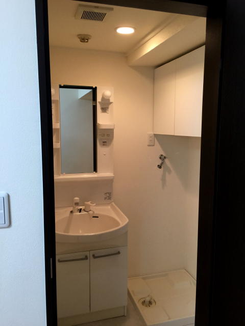 東中野マンション　洗面室&バスルーム
