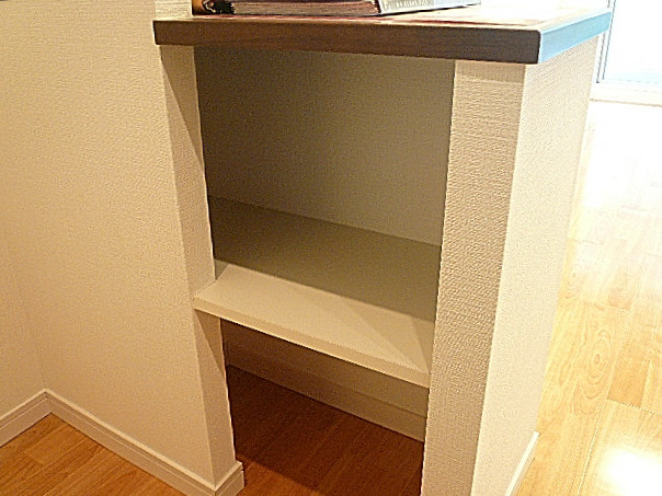 カウンター部分　収納