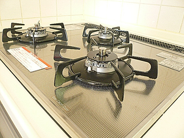 セーナ世田谷公園　3口コンロ