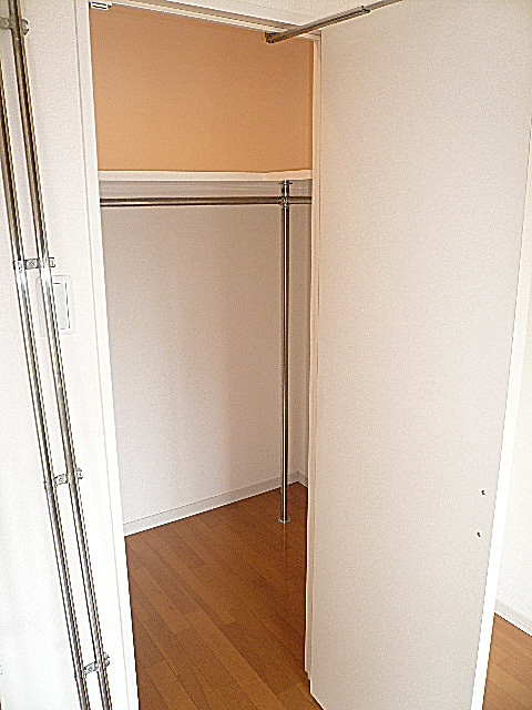 セーナ世田谷公園　洋室5.2帖WIC