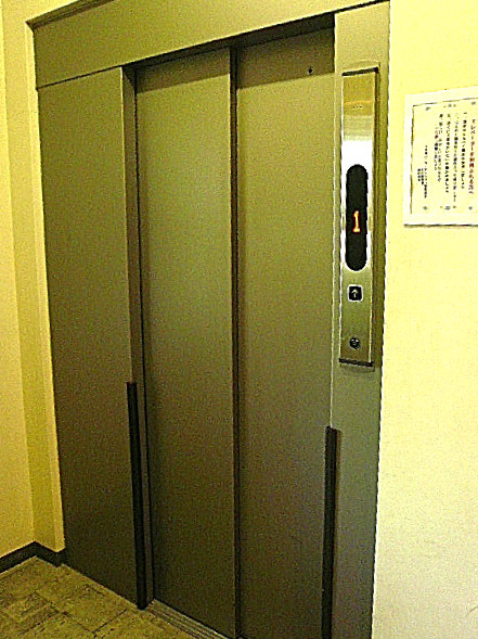 エレベーター