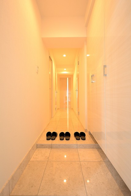 セザール月島 玄関