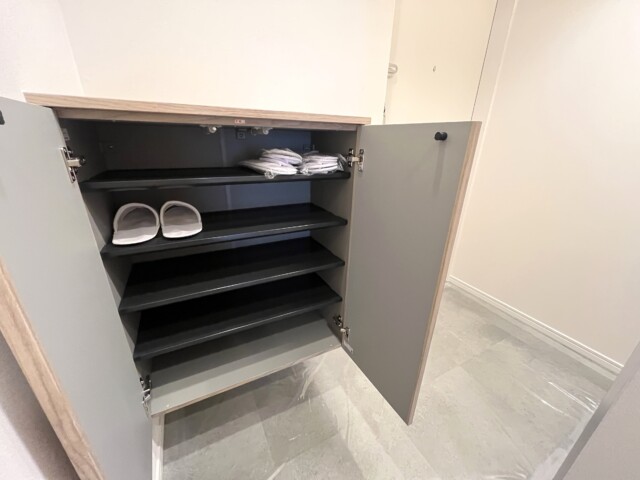 シャトーエスペランス 玄関廊下