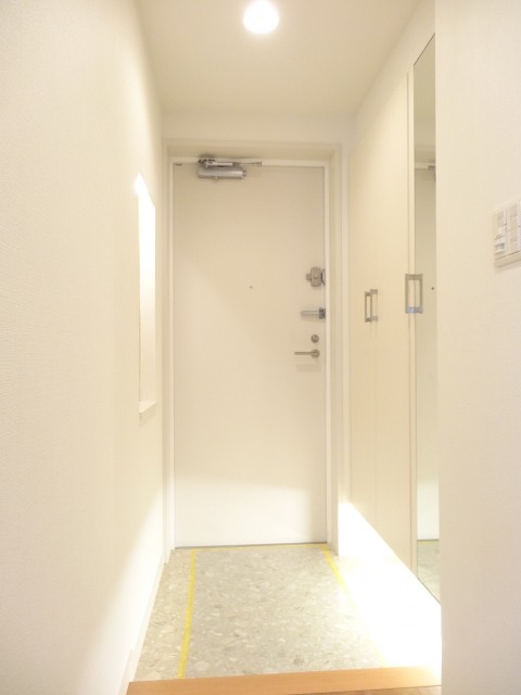 明るい玄関ホール