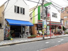 柿の木坂コーポ　商店街