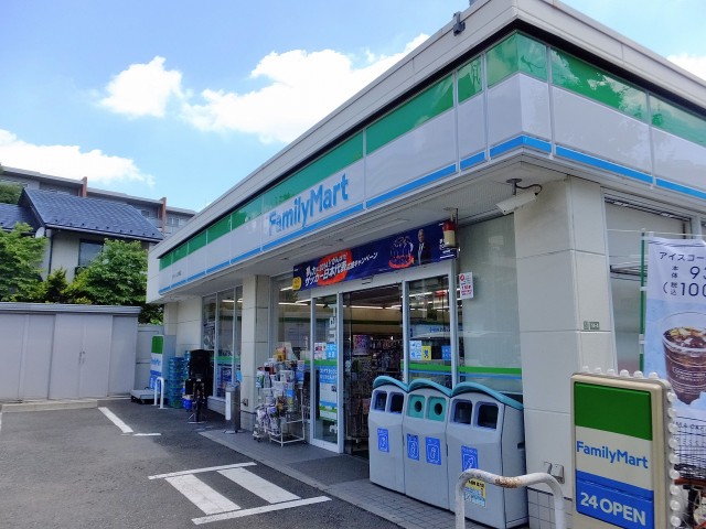 セザール第二千歳船橋　ファミマ