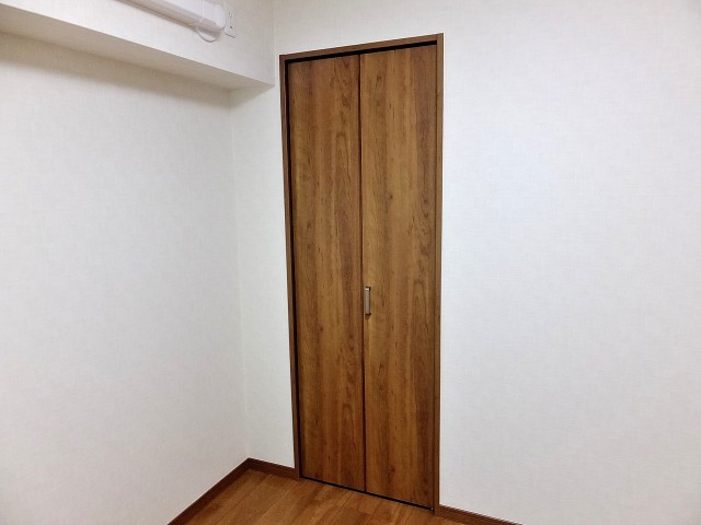 セザール第二千歳船橋　洋室1クローゼット