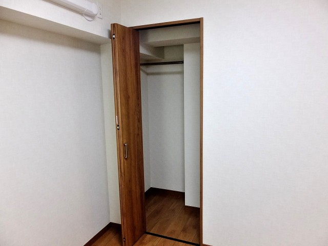 セザール第二千歳船橋　洋室1クローゼット