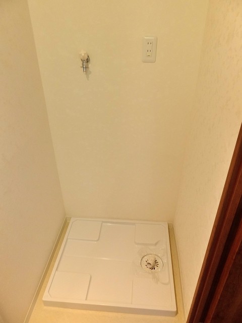 セザール第二千歳船橋　洗濯機置場