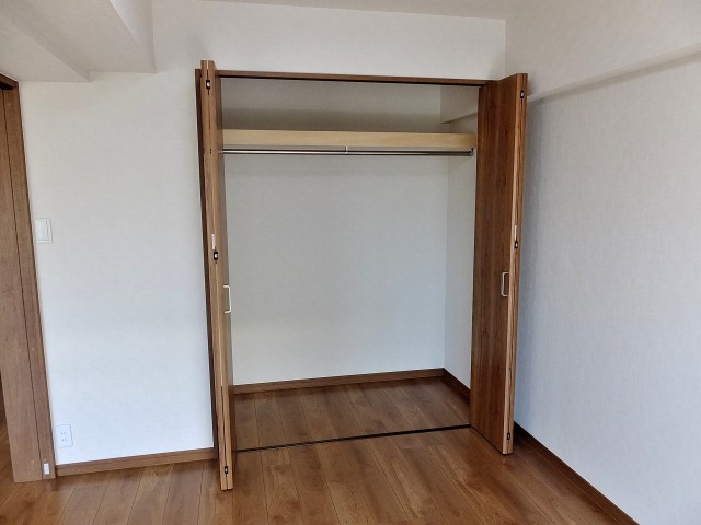 セザール第二千歳船橋　洋室2収納