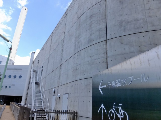 千歳船橋サマリヤマンション　プール