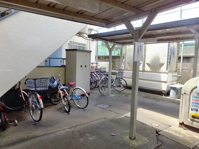 千歳船橋サマリヤマンション　駐輪場