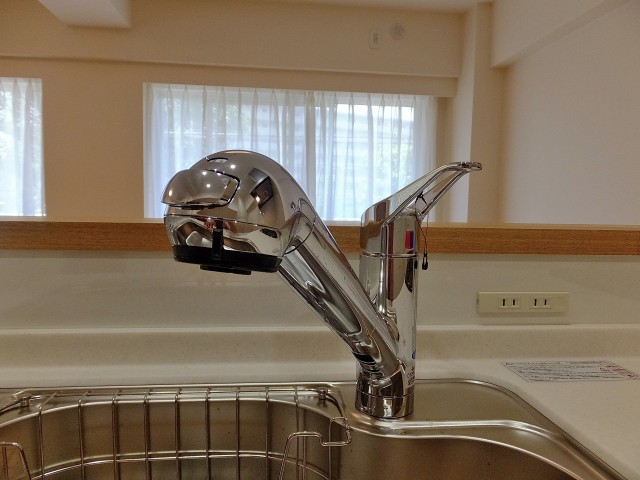 千歳船橋サマリヤマンション　キッチン水栓