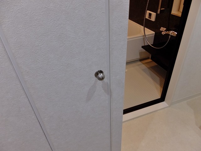 芦花公園パークホームズ　洗濯機脇棚