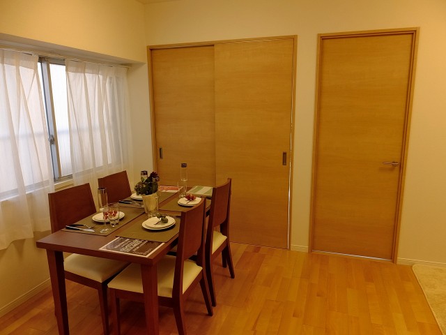 第一東個マンション　リビング