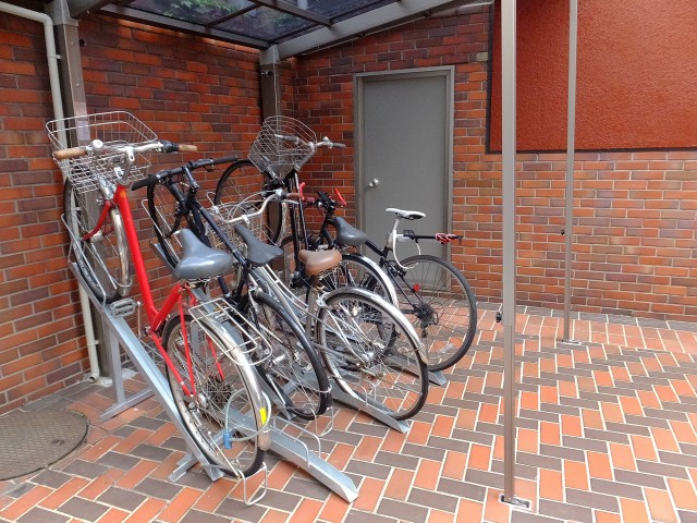 キャッスル花井　駐輪場