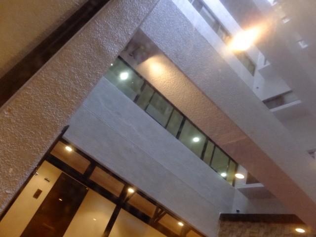 パレロワイヤル六番館　中庭