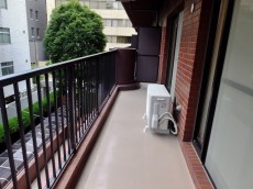 パレロワイヤル六番館　バルコニー