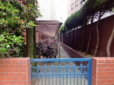 パレロワイヤル六番町　駐輪場