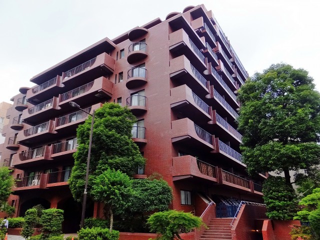 パレロワイヤル六番町　外観