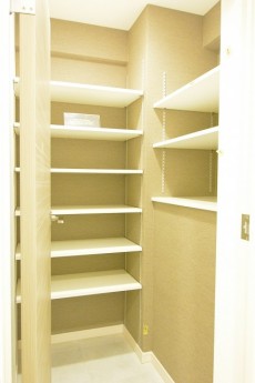 目黒サンケイハウス　シューズインクローゼット