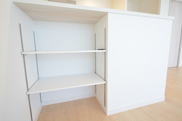 トキワパレス　キッチンカウンター収納1103