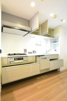 目黒サンケイハウス　システムキッチン