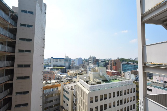 トキワパレス　玄関前からの眺望1103