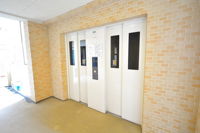 グランシティワンダーマークス　エレベーターホール