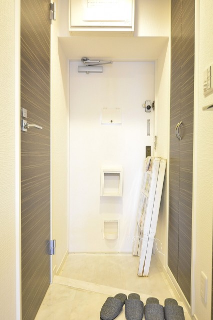 ツイン一の橋二番　玄関ホール