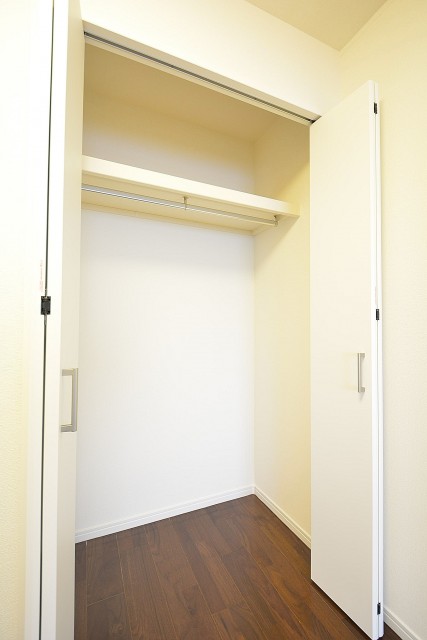 目白が丘マンション　6.0帖のベッドルーム