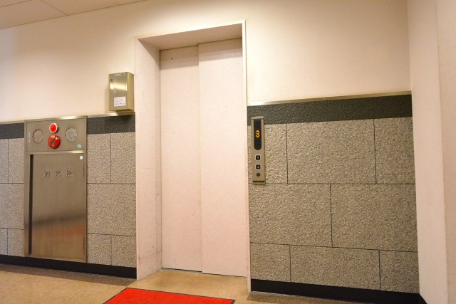 南平台セントラルハイツ　エレベーター
