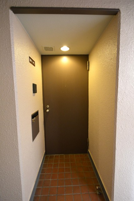 ファミール西新宿904　玄関