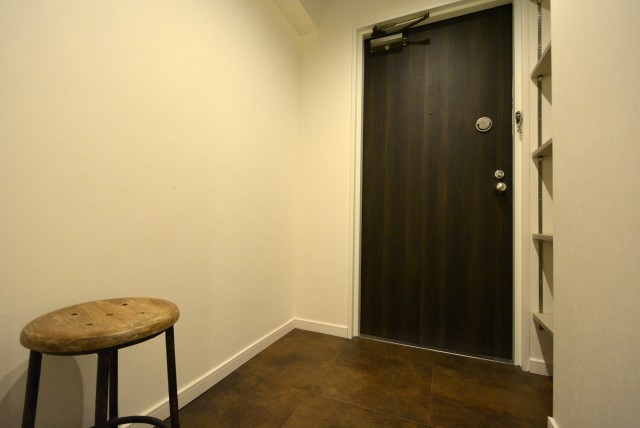 ファミール西新宿904　玄関