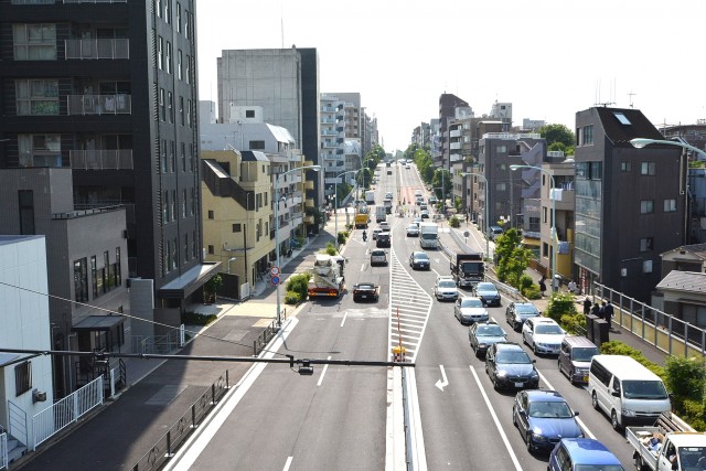 オリンポス代々木公園　井の頭通り