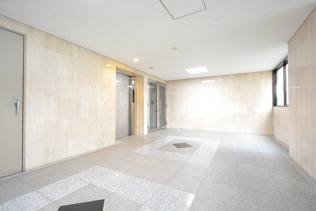 インペリアル中野南フラット　エレベーターホール