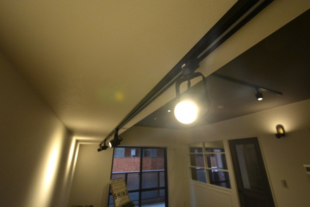 ファミール西新宿904　照明