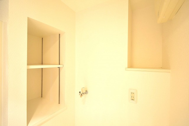 洗濯機置き場　棚