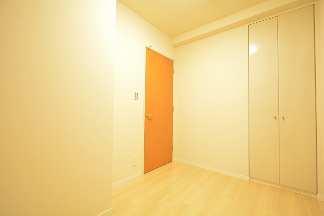 4.0帖のベッドルーム