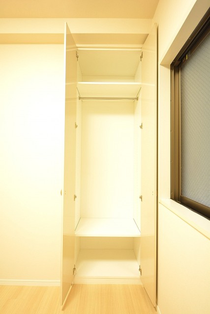 4.0帖のベッドルーム　クローゼット