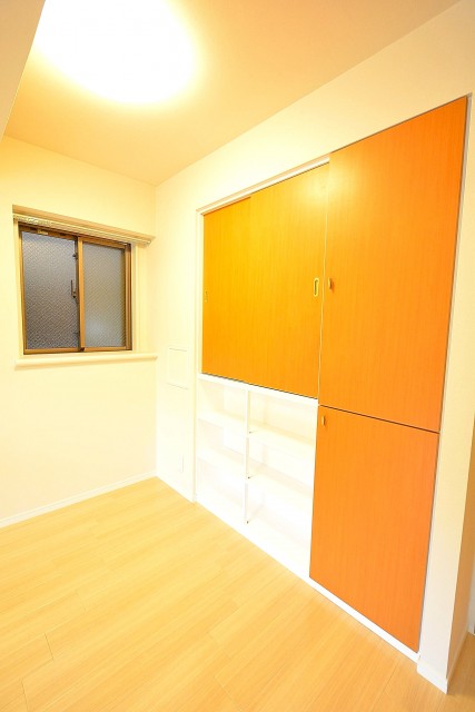 リビングダイニング　収納