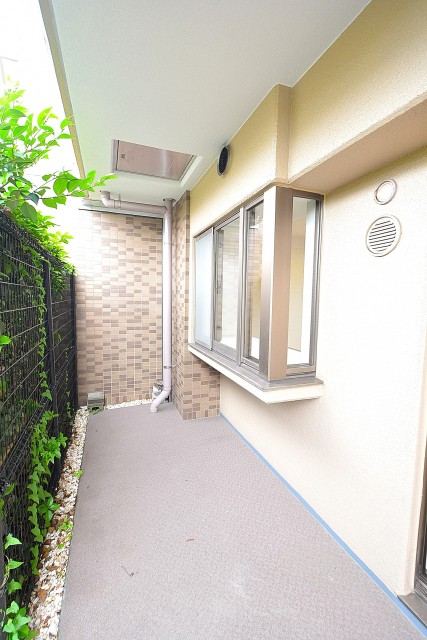 テラスキッチン側