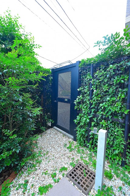 専用駐車場出入り口