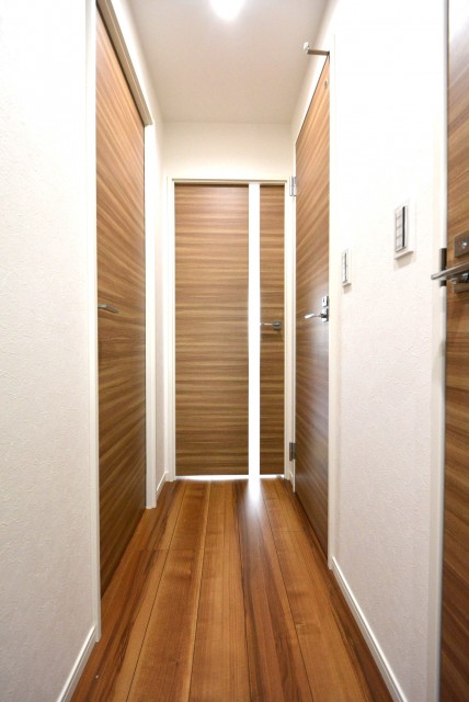 グランドメゾン池袋一番館902　廊下
