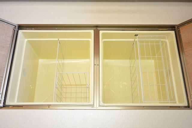 　キッチン　床下収納