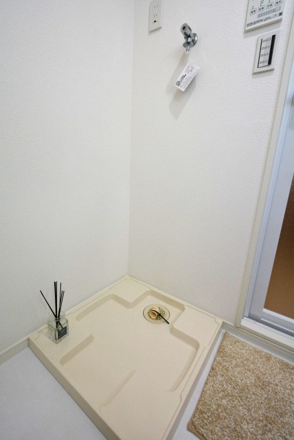 グランドメゾン池袋一番館902　洗濯機置場