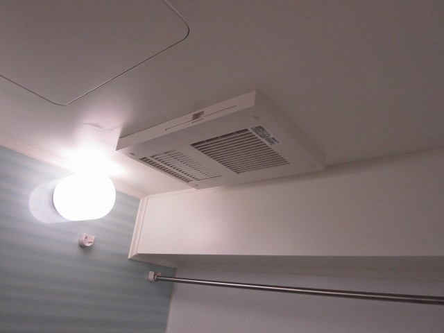 五反田サニーフラット　バスルーム天井