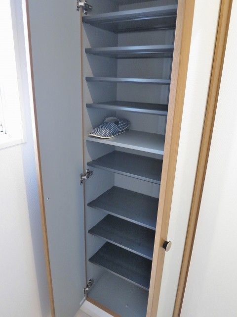 ニックハイム大森第2　シューズボックス