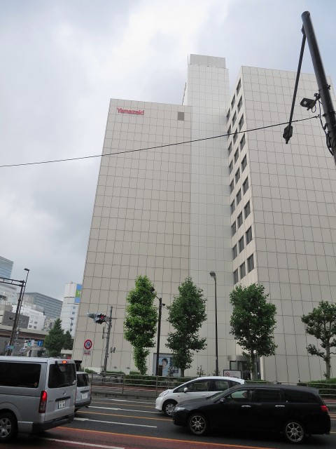 ハイツ神田岩本町　山崎製パン